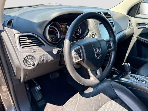 Used 2015 Dodge Journey Crossroad w/ Flexible Seating Group FWD image 10