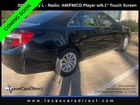 Used 2014 Toyota Camry L image 3