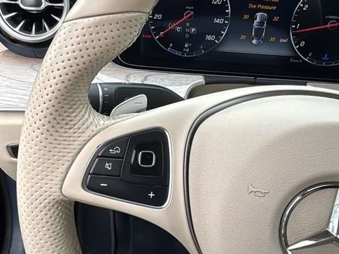 Used 2018 Mercedes-Benz E 400 4MATIC Cabriolet image 21