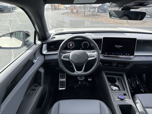New 2026 Volkswagen Tiguan SE R-Line image 15
