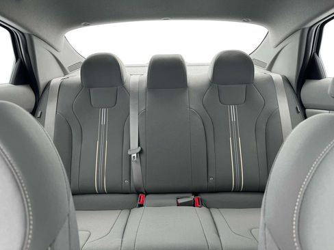 New 2025 Hyundai Elantra SEL image 16