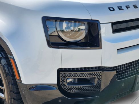 Certified 2023 Land Rover Defender 110 X-Dynamic SE AWD/4WD image 30