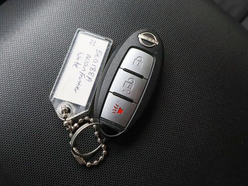 Used 2022 Nissan Frontier SV image 33