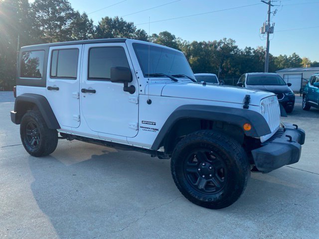 Used 2018 Jeep Wrangler Unlimited Sport w/ Connectivity Group AWD/4WD image 2
