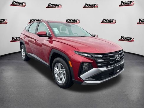 Certified 2025 Hyundai Tucson SE AWD/4WD image 3