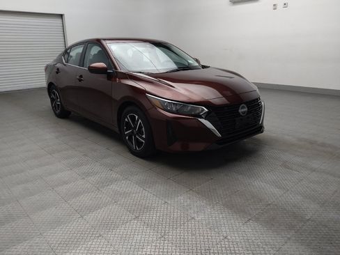 Used 2025 Nissan Sentra SV FWD image 13