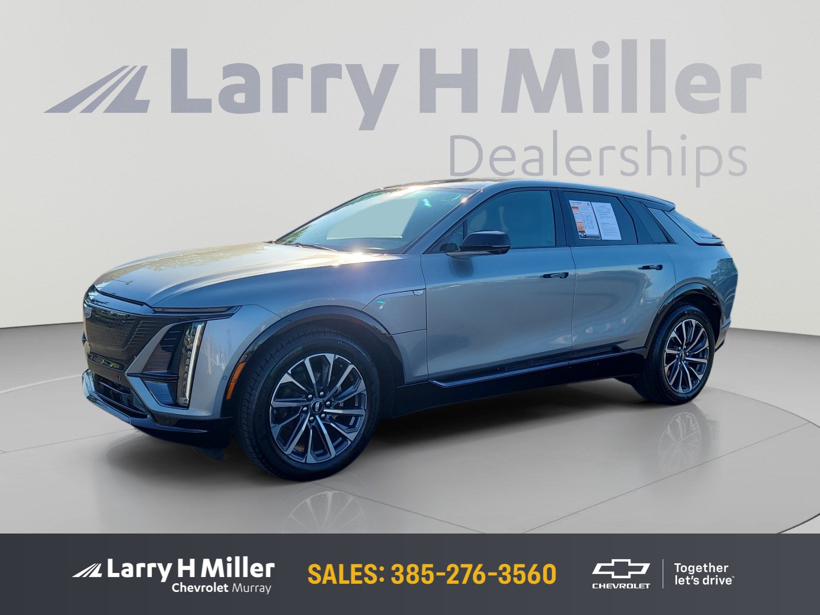 Used 2025 Cadillac Lyriq Sport AWD/4WD image 1