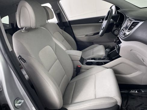 Used 2017 Hyundai Tucson SE AWD/4WD image 24