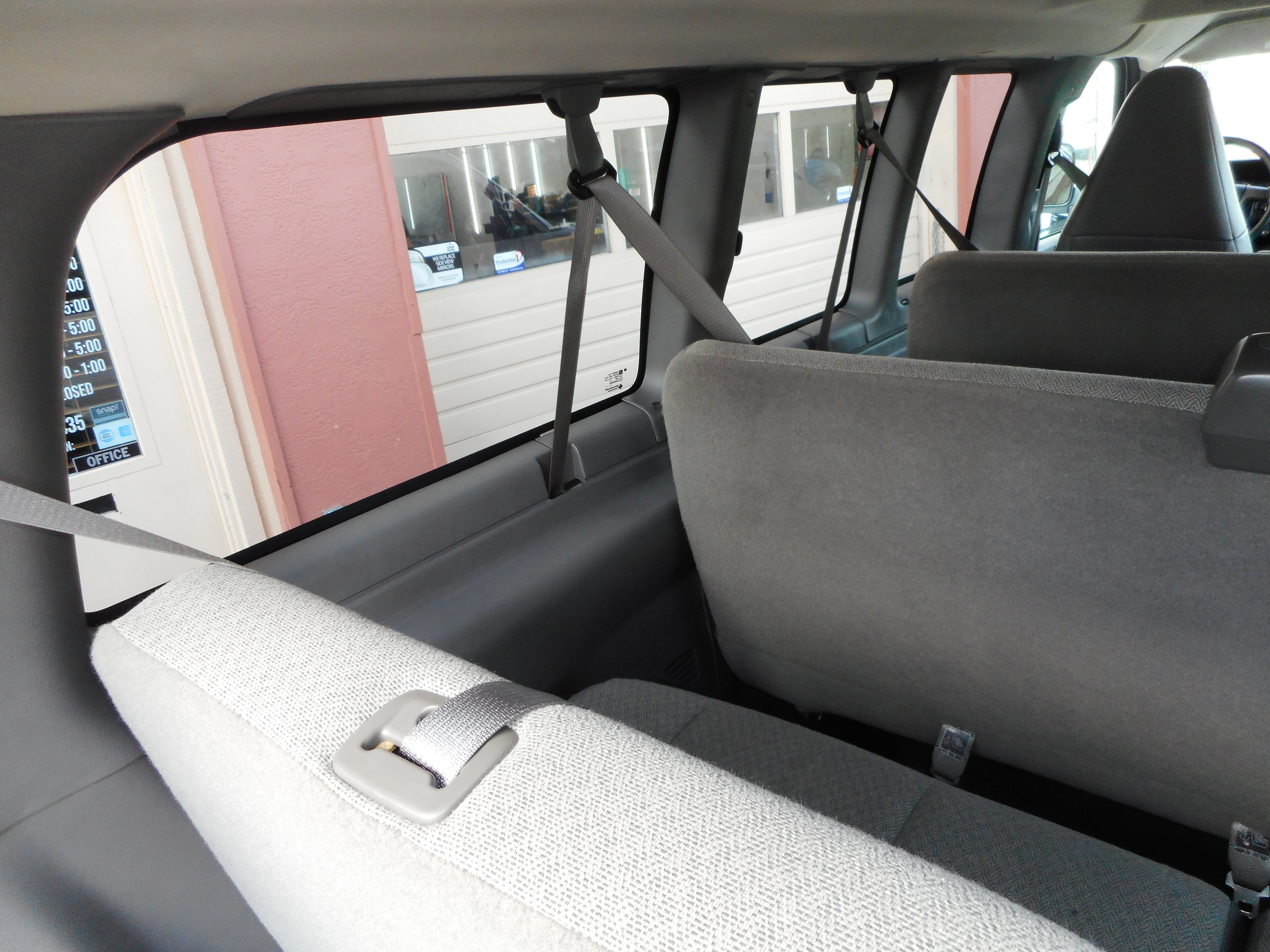 Used 2017 Chevrolet Express 3500 LT w/ LT Preferred Equipment Group RWD image 19