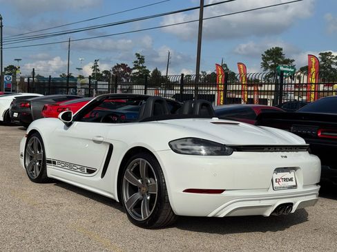 Used 2024 Porsche 718 Boxster w/ Sportdesign Package image 8