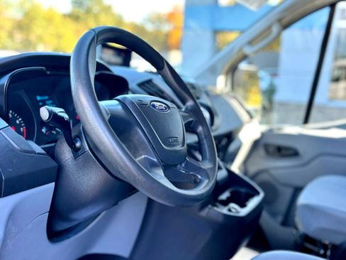 Used 2018 Ford Transit 250 130 Low Roof image 18
