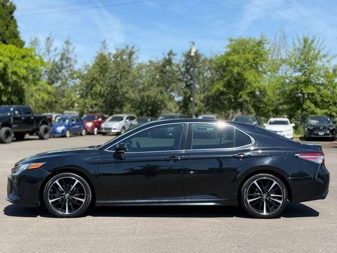 Used 2024 Toyota Camry SE AWD/4WD image 2