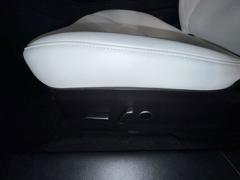 Used 2022 Tesla Model 3 Long Range image 17