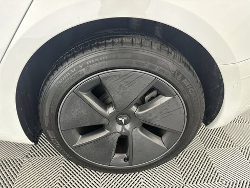 Used 2022 Tesla Model 3 Long Range AWD/4WD image 10