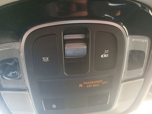 Used 2022 Hyundai Tucson Limited image 11