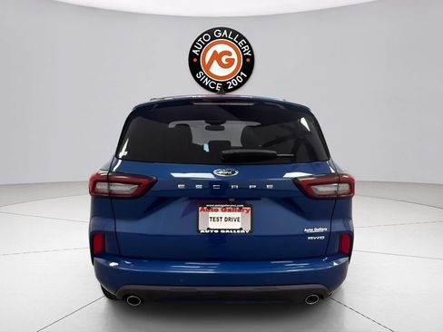Used 2023 Ford Escape ST-Line Elite AWD/4WD image 5