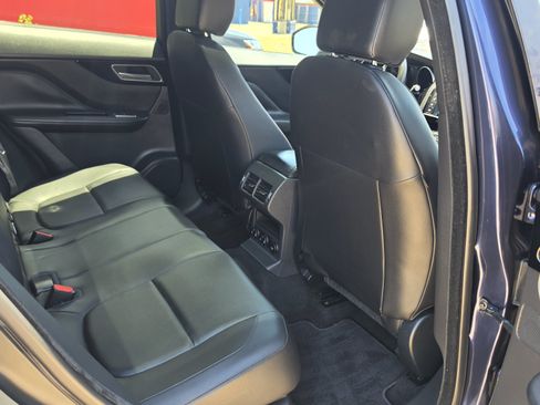 Used 2017 Jaguar F-PACE Premium AWD/4WD image 29