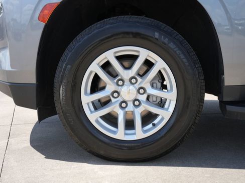 Used 2021 Chevrolet Tahoe LT RWD image 28