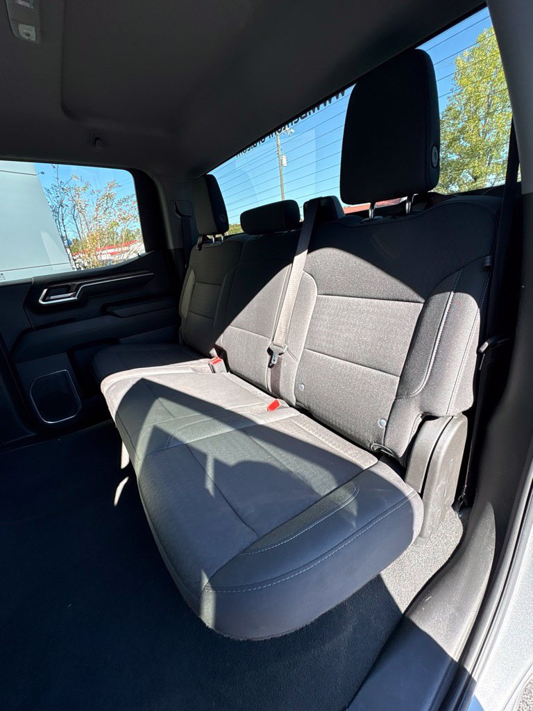 Used 2025 Chevrolet Silverado 1500 LT AWD/4WD image 31