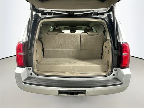 Used 2018 Chevrolet Tahoe LT image 34