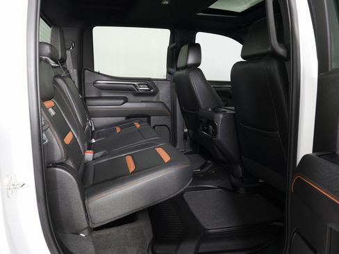 Used 2023 GMC Sierra 1500 AT4 w/ AT4 Premium Package image 11