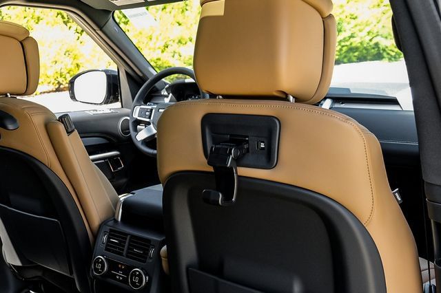 New 2026 Land Rover Discovery Limited Edition AWD/4WD image 47