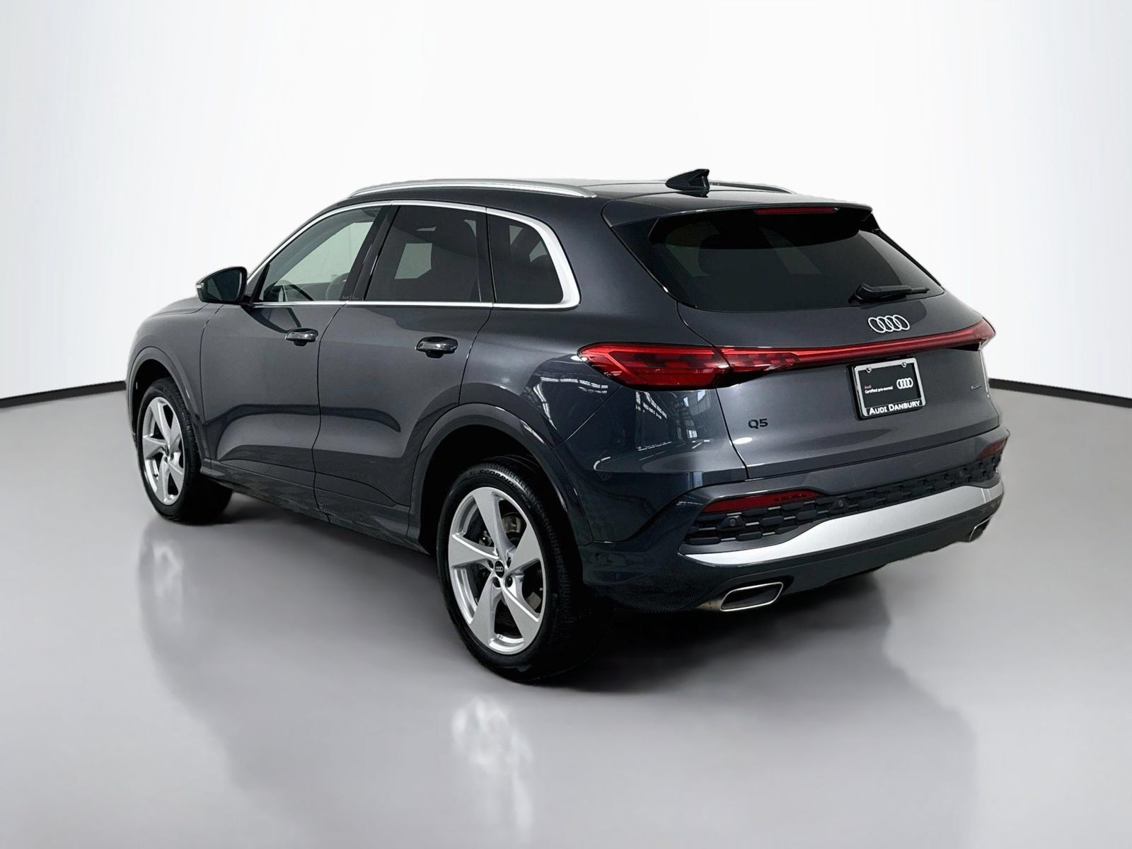 Certified 2025 Audi Q5 Premium w/ Premium Plus AWD/4WD image 3