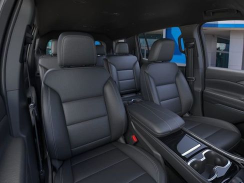 New 2026 Chevrolet Traverse LT image 17