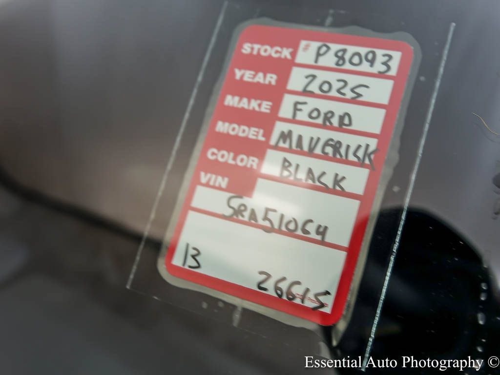 Used 2025 Ford Maverick Lobo AWD/4WD image 34
