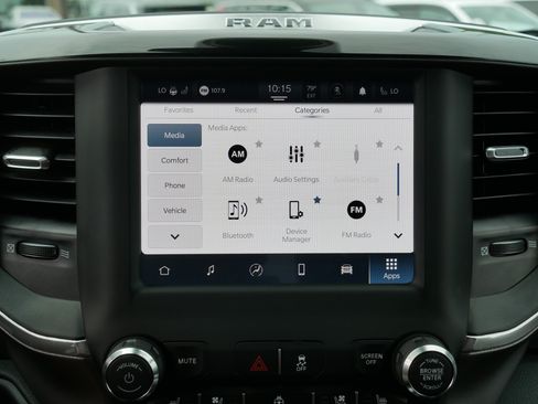 Used 2022 RAM 2500 Laramie AWD/4WD image 30