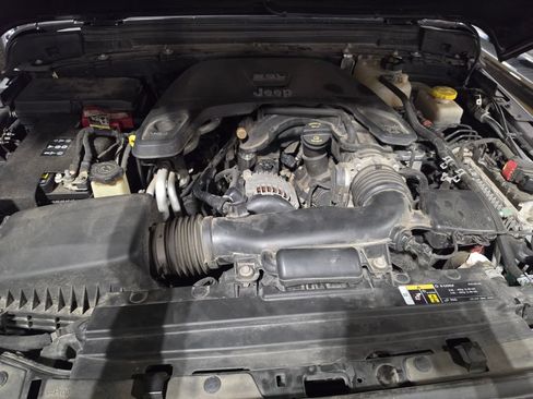 Used 2020 Jeep Wrangler Unlimited Rubicon AWD/4WD image 9