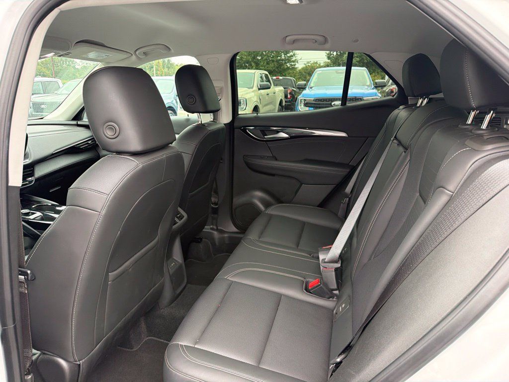 Used 2024 Buick Envision Preferred AWD/4WD image 10
