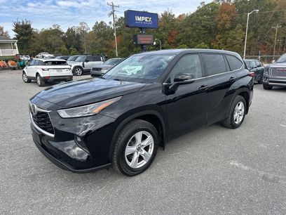 Used 2022 Toyota Highlander LE
