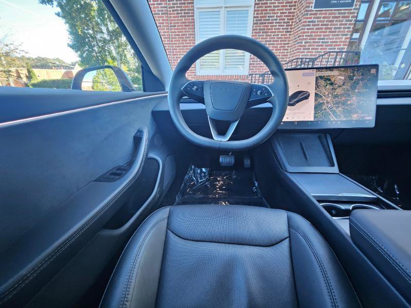 Used 2024 Tesla Model 3 Long Range AWD/4WD image 4