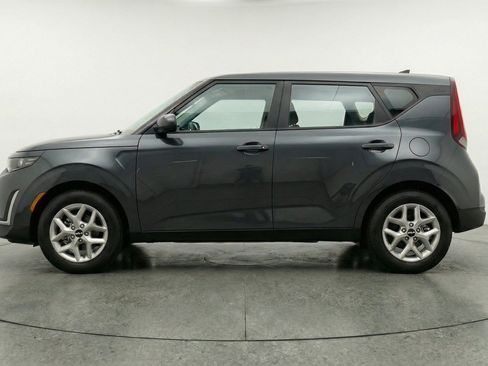 Used 2025 Kia Soul LX w/ LX Technology Package FWD image 5