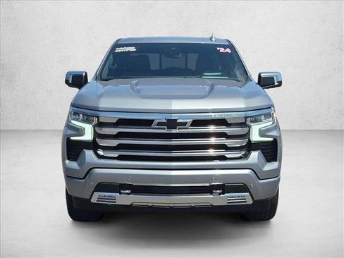 Used 2024 Chevrolet Silverado 1500 High Country AWD/4WD image 3
