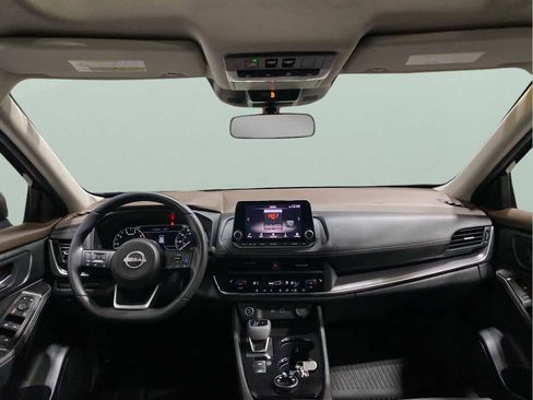 Used 2023 Nissan Rogue SV w/ SV Premium B Package image 21