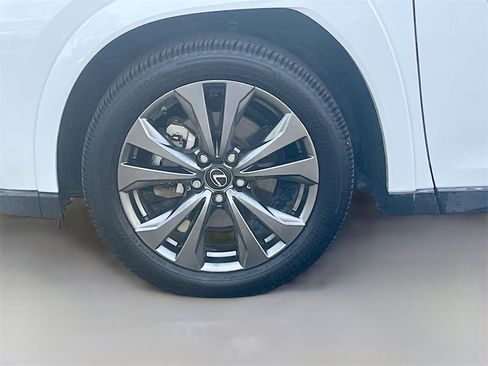 Used 2024 Lexus UX 250h F Sport image 31