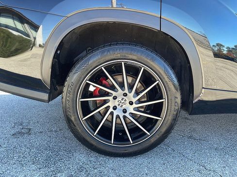 Used 2020 Toyota Highlander XLE image 37