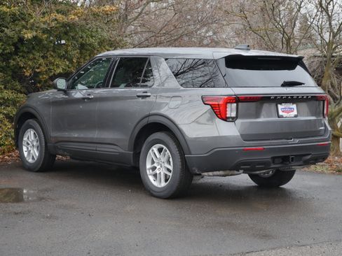 New 2026 Ford Explorer Active image 19