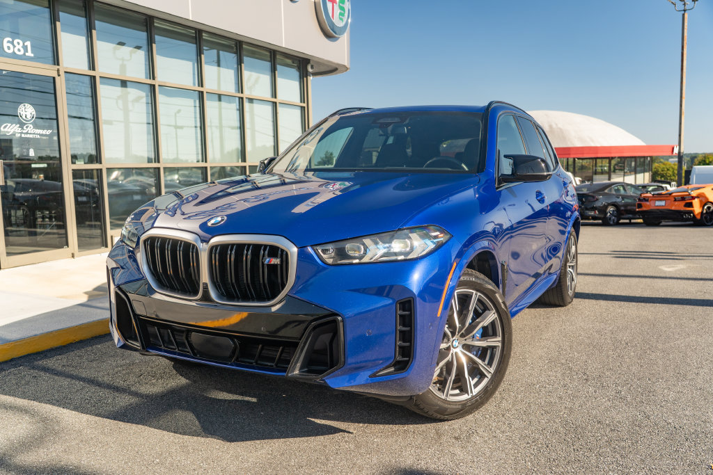 Used 2025 BMW X5 M60i AWD/4WD image 2