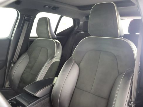 Used 2021 Volvo XC40 T5 R-Design w/ Advanced Package AWD/4WD image 27
