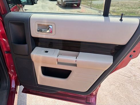 Used 2016 Ford Flex SEL w/ Equipment Group 202A FWD image 28