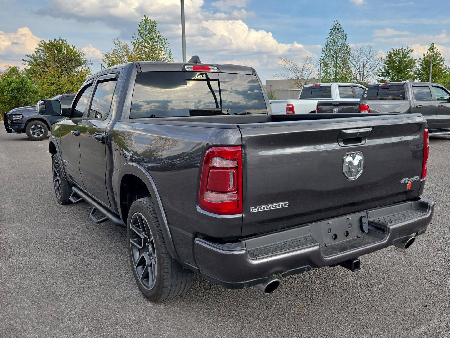 Used 2019 RAM 1500 Laramie AWD/4WD image 5