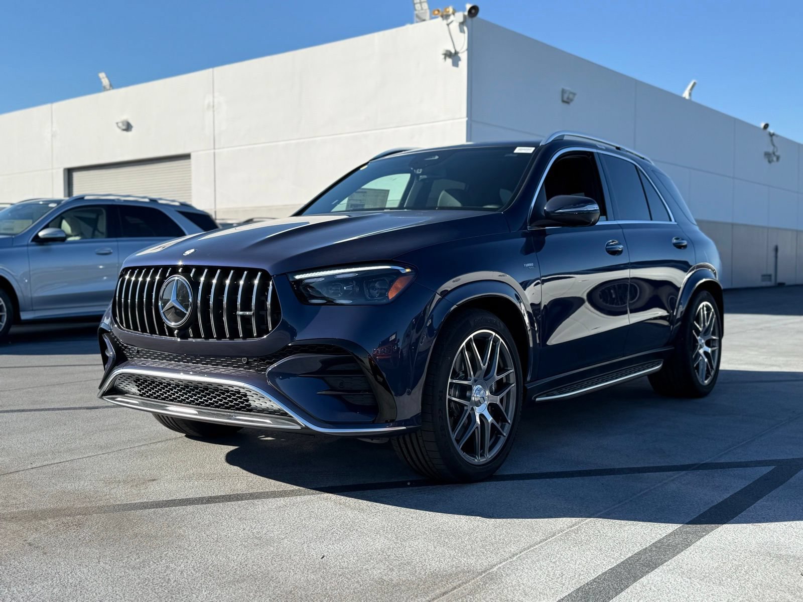 New 2026 Mercedes-Benz GLE 53 AMG 4MATIC image 6
