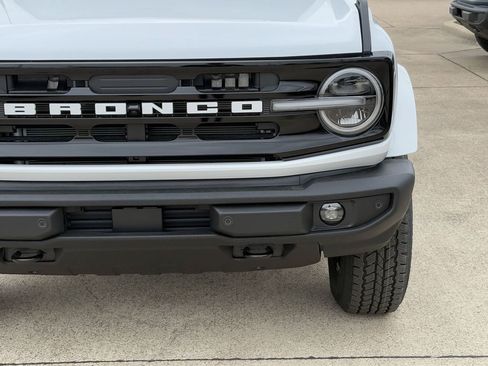 New 2026 Ford Bronco Outer Banks AWD/4WD image 8