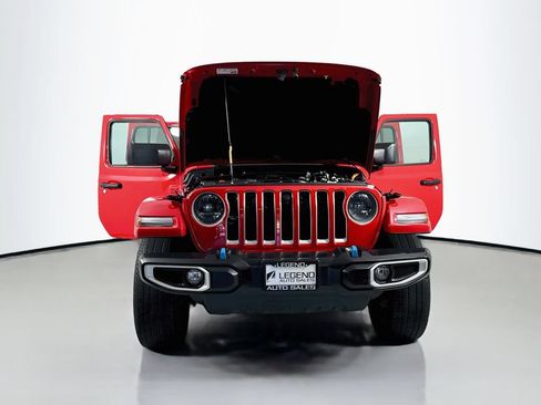 Used 2023 Jeep Wrangler Unlimited Sahara w/ Cold Weather Group AWD/4WD image 16