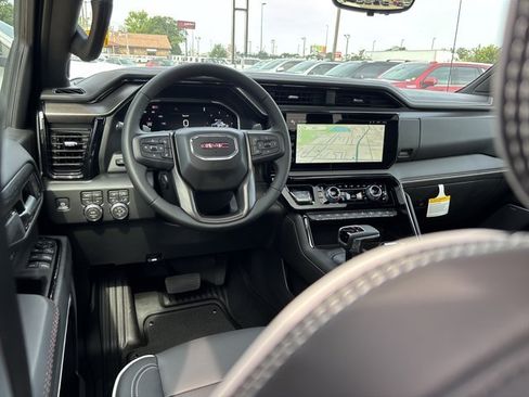 New 2026 GMC Sierra 1500 AT4X w/ LPO, Black Badging Package AWD/4WD image 18