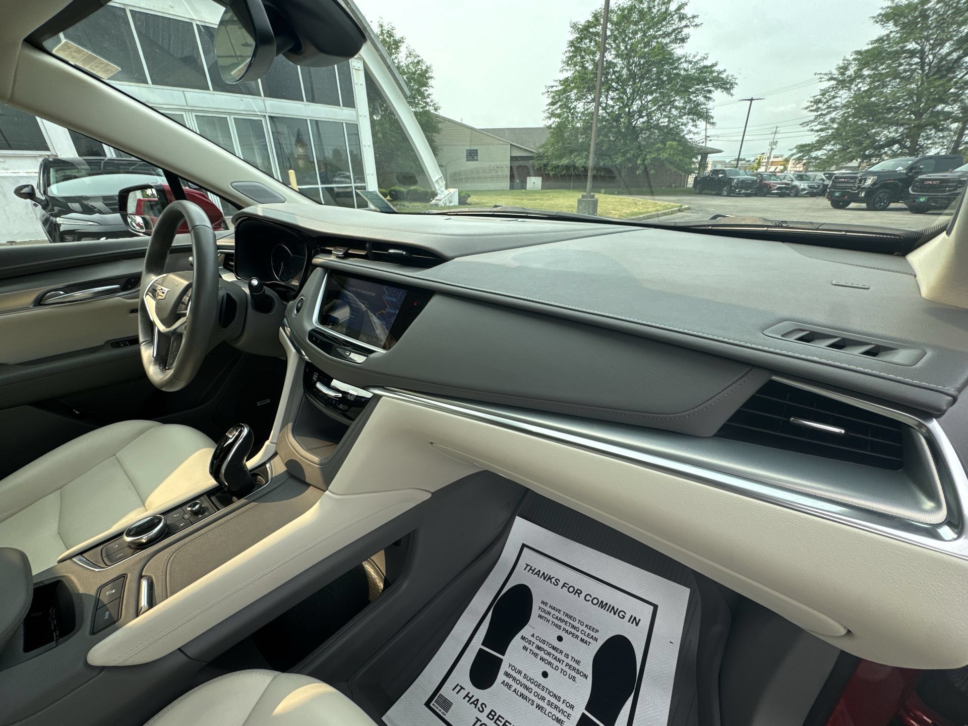 Used 2022 Cadillac XT5 Premium Luxury AWD/4WD image 29