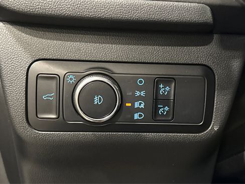Used 2023 Ford Escape Platinum AWD/4WD image 21